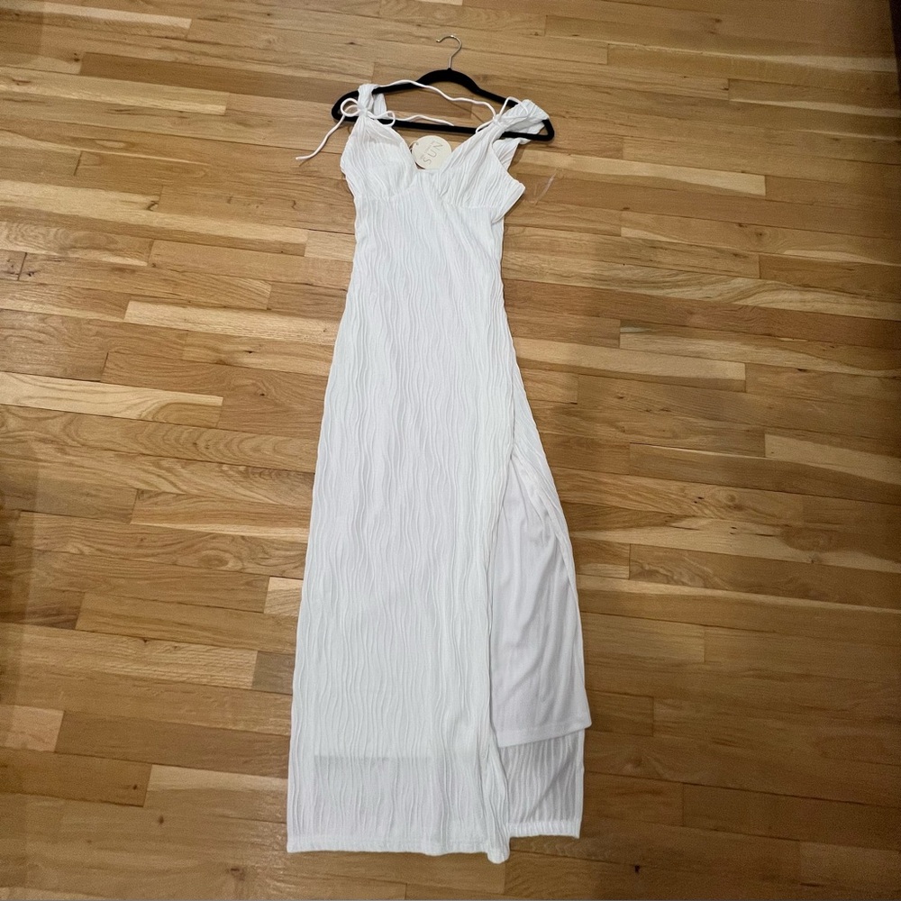 Selfie Leslie - In my Feels Textured Maxi Dress